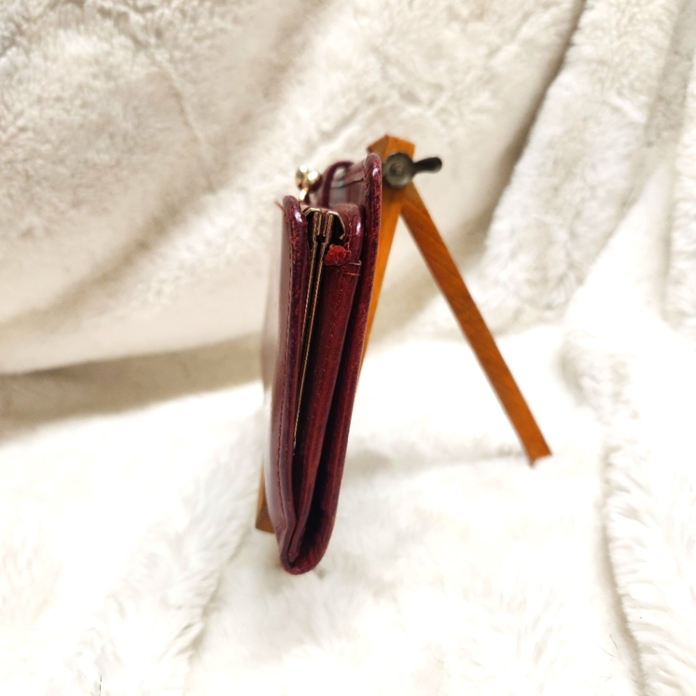 NYC Coach Billfold - Picture 4 of 15